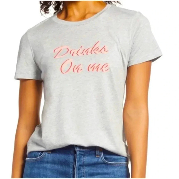 NEW 1901 Women's Size Small Gray “Drinks on Me” Graphic Tee Shirt - Picture 1 of 5